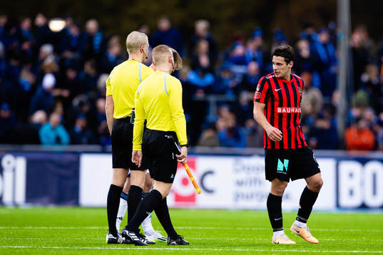 Brommapojkarnas Kevin Ackermann deppar