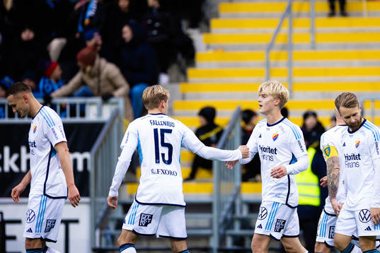 Djurgårdens Lucas Bergvall jublar
