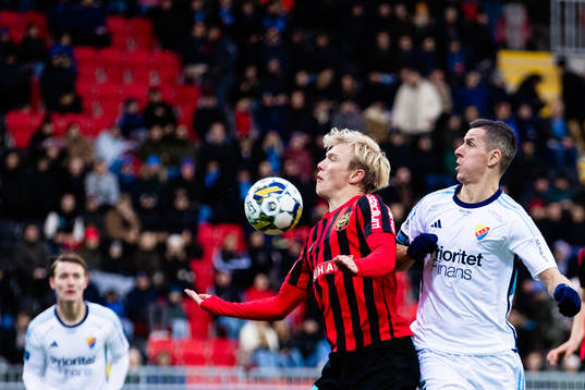 Brommapojkarnas Alexander Jensen och Djurgårdens Haris