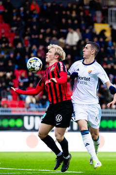 Brommapojkarnas Alexander Jensen och Djurgårdens Haris
