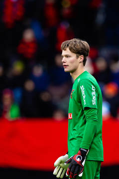 Brommapojkarnas målvakt Filip Sidklev