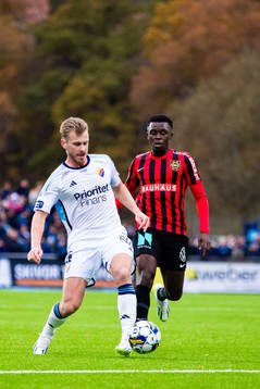 Djurgårdens Rasmus Schüller och Brommapojkarnas Zeidane