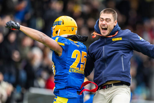 Oliver Lundberg of Sweden celebrates