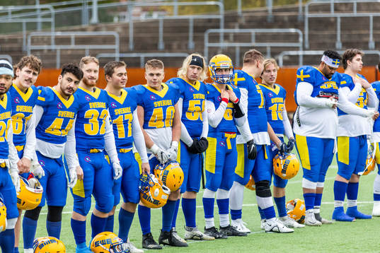 Players of Sweden look dejected