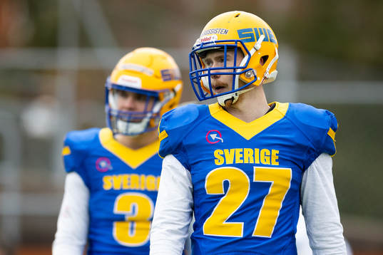 Rikard Carlsson and Max Forsback looks dejected