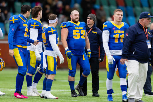 Players of Sweden looks dejected