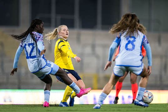 Aicha of Spain and Tuva Skoog of Sweden