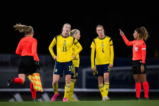 Alexandra Larsson and Klara Svensson Senelius of Sweden
