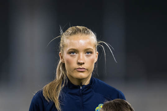 Smilla Holmberg of Sweden at line up