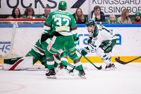 Färjestads Joel Kellman gör 0-1