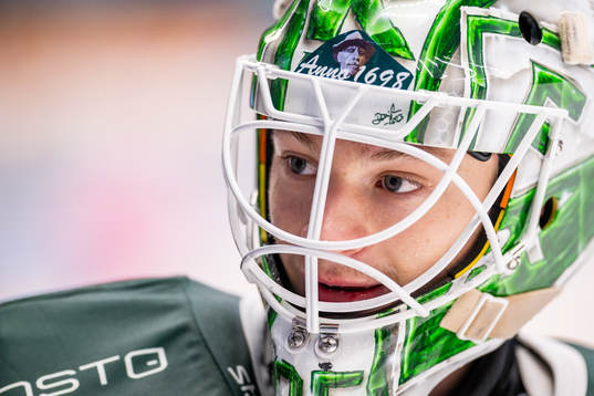 Färjestads målvakt Carl Lindbom