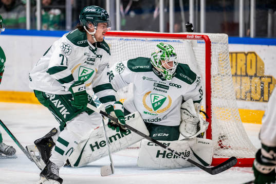 Färjestads målvakt Carl Lindbom