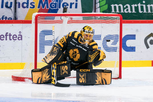 Skellefteås målvakt Gustaf Lindvall släpper in 0-2