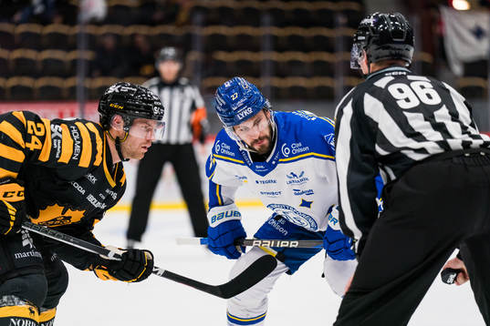Skellefteås Oscar Lindberg och Leksands Marek Hrivik