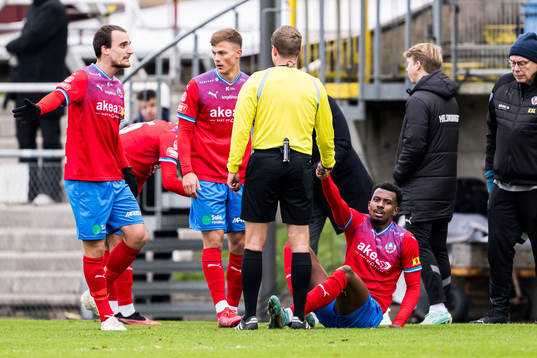 Helsingborgs Bernardo Vilar Estevao Jeronimo har ont