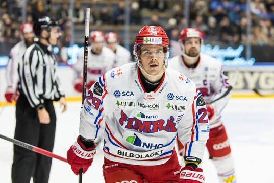 Timrås Filip Hållander jublar