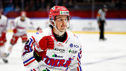 Timrås Filip Hållander jublar