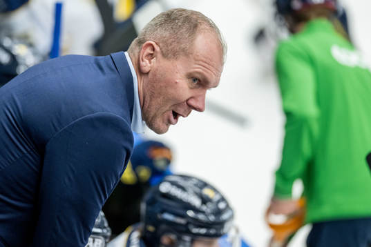 HV71s tränare Johan Lindbom