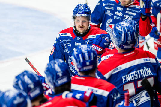 Oskarshamns Patrik Karlkvist jublar 2-1