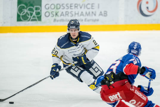 HV71s André Petersson och Oskarshamns Gustaf Westlund