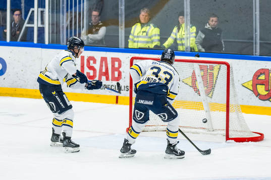 HV71s Simon Önerud gör 2-5 i tom målbur