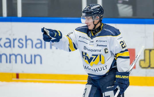 HV71s André Petersson jublar
