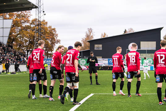 GAIS spelare jublar