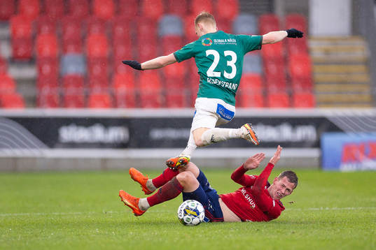 Brages Christopher Redenstrand och Östers Alex Thor
