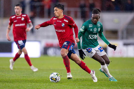 Östers Lukas Bergquist och Brages Ieltsin Jeronimo Semedo