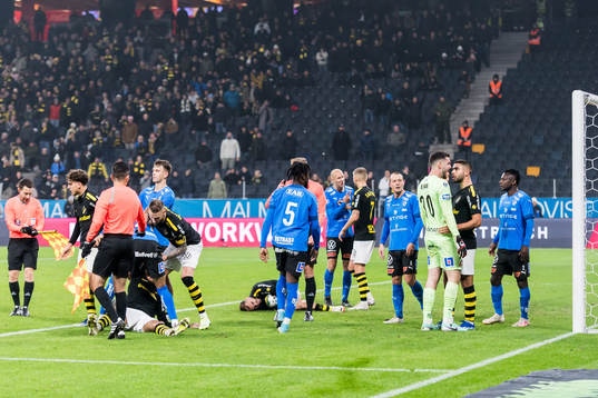 Bråk mellan Halmstads och AIKs spelare