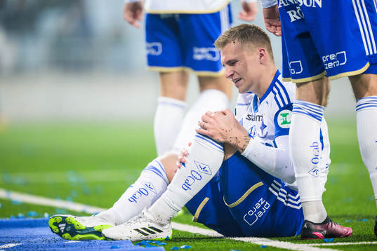 IFK Norrköpings Marco Lund Nielsen har ont