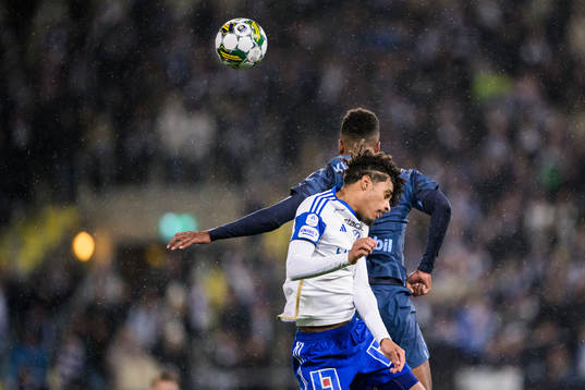 IFK Norrköpings Jesper Ceesay och Malmö FFs Isaac Kiese