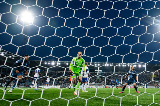 Malmö FFs Isaac Kiese Thelin och Sebastian Nanasi jublar