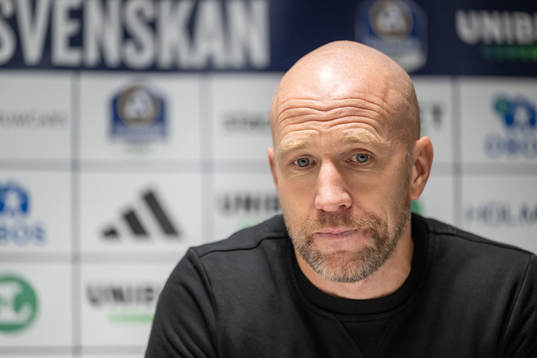 Malmö FFs tränare Henrik Rydström på en presskonferens