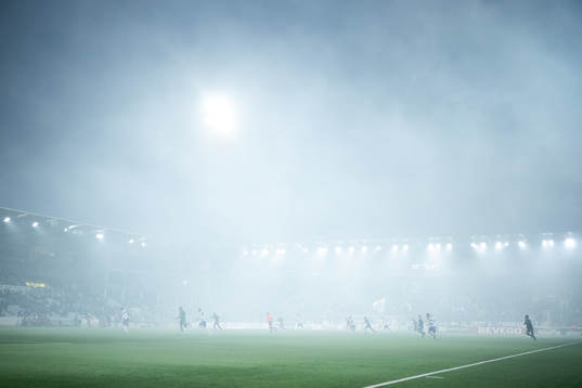 Rök över Platinum Cars Arena