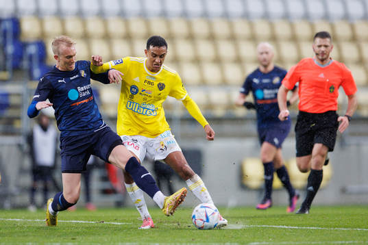 Eskilsminnes Robin Wendin Thomasson och Falkenbergs Oliver