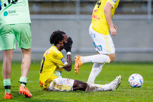 Falkenbergs Godwin Aguda deppar
