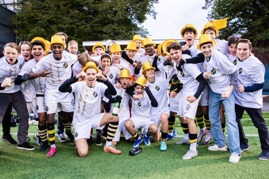 AIKs spelare jublar