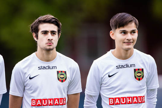 Brommapojkarnas Oliver Schaaf (v) och Leo Hjalmarsson (h)