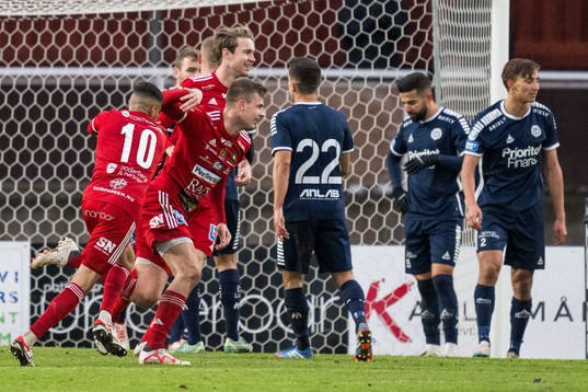 Skövde AIKs Filip Schyberg jublar