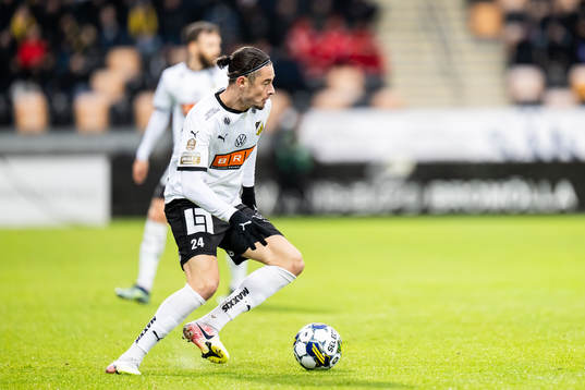 Häckens Amor Layouni