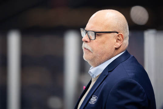 HV71s tränare Ulf Hall