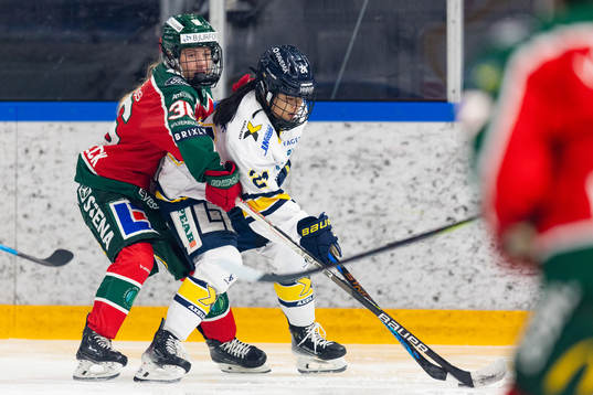 Frölundas Emilia Bergeby Hallbeck och HV71s Ella Lind