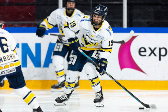 HV71s Klara Seroiszkova