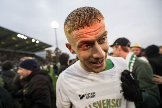 Västerås SKs Daniel Ask jublar