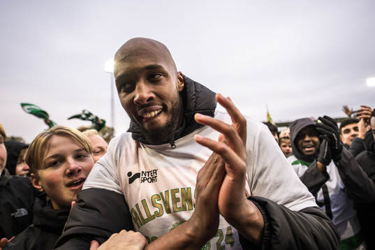 Västerås SKs Jabir Abdihakim Ali jublar över