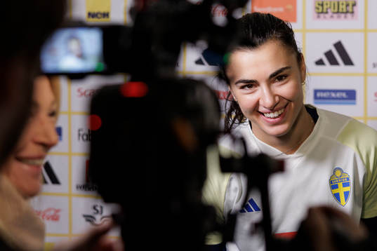 målvakt Zecira Musovic of the Swedish women's national