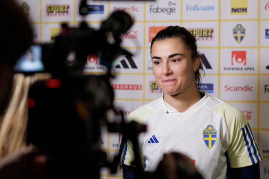 målvakt Zecira Musovic of the Swedish women's national