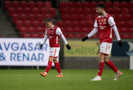 Kalmars Simon Skrabb och Deniz Hummet deppar