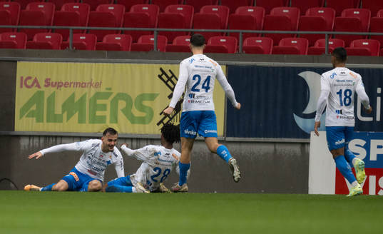 Värnamos Ajdin Zeljkovic jublar
